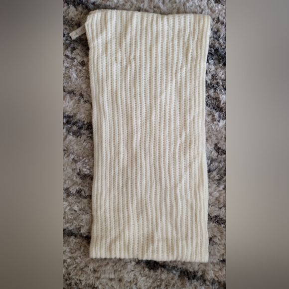 Ann Taylor Loft Super Soft Ivory Knit Infinity Scarf - Picture 3 of 5